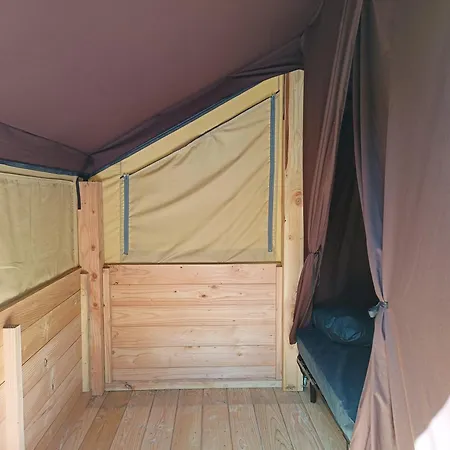 Camping Onlycamp La Confluence Savonnières Extérieur photo