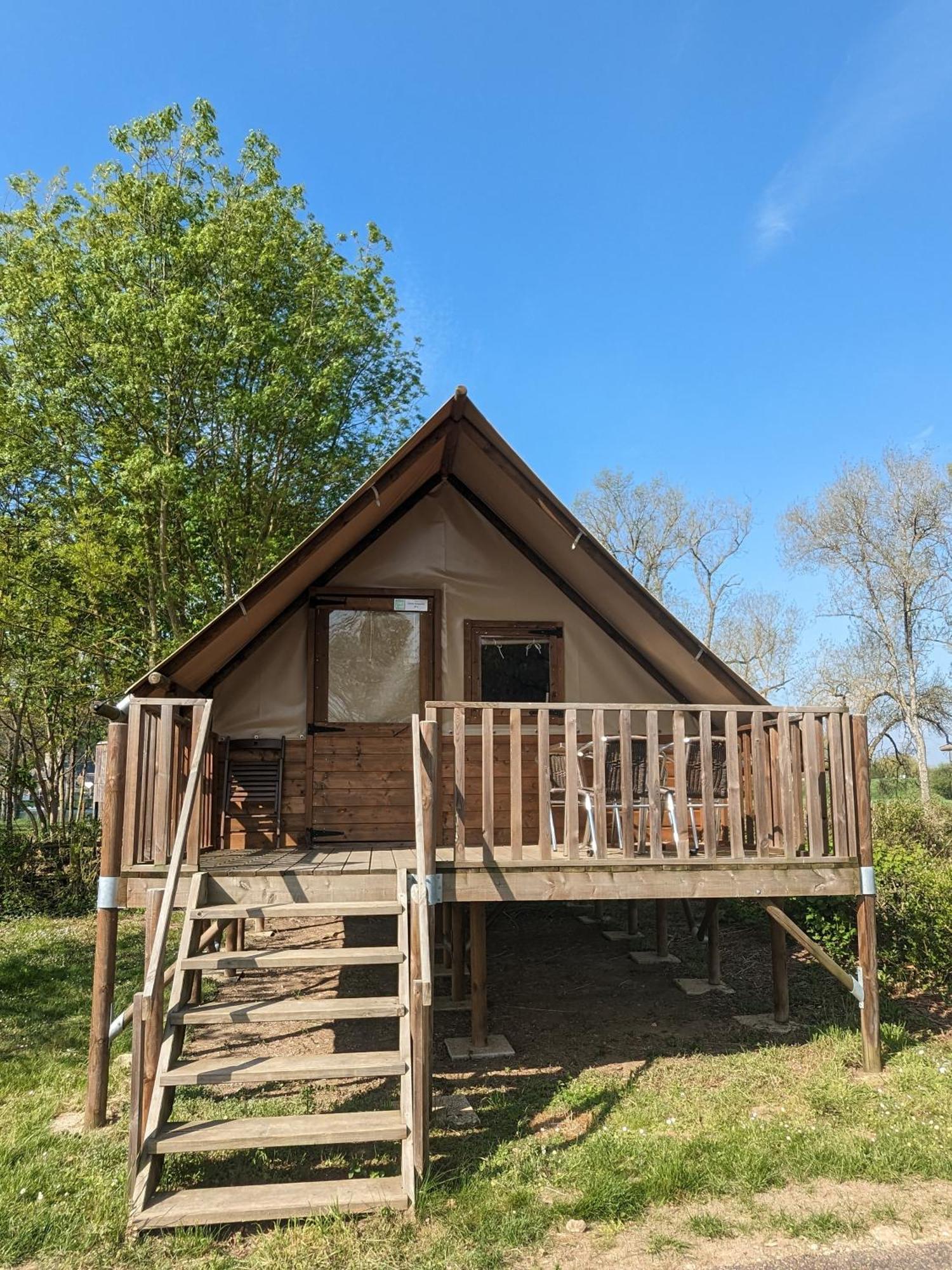 Campingplatz Onlycamp La Confluence *